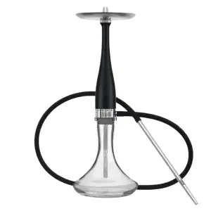 Cachimba Hooligan Hookah Bat rusa de 40 cm fabricada en acero inoxidable con purga rodeando toda la cámara para aire renovado en milésimas de segundo, base de vidrio soplado, manguera de silicona y boquilla de acero Hooligan Hookah incluidas en The Good Shisha