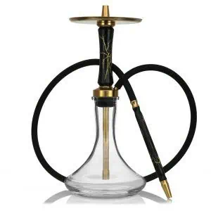 Cachimba Hawk Hookah Pro Titanium Gold rusa fabricada en titanio quirúrgico con mástil de madera tratada, purga cascada original que cae el humo entre plato y plato, sistema de encaje con junta de goma y conector de manguera con juntas tóricas antifugas en The Good Shisha