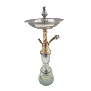 Cachimba El Nefes Mini Pillar turca artesanal de 57 cm con cuerpo en latón fundido, tubo de cobre en el tiro, base de cristal, plato de metal, pinzas pequeñas y juego de gomas en The Good Shisha