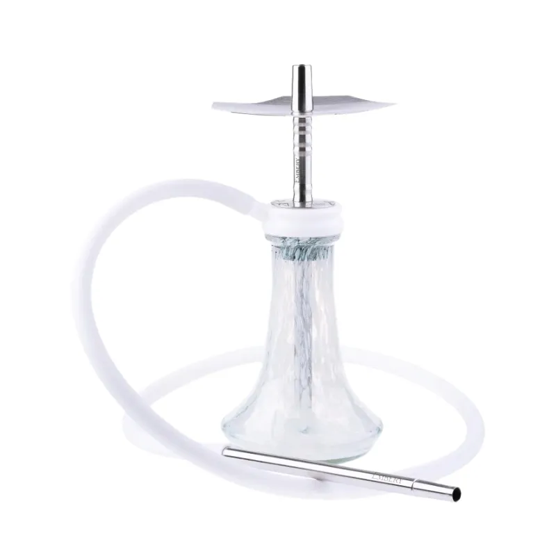 Cachimba Embery Mini Mono ucraniana fabricada en acero inoxidable y aluminio anodizado con novedoso sistema de purga integrado en la cámara, base, boquilla, plato, manguera de silicona y juego completo de gomas en The Good Shisha