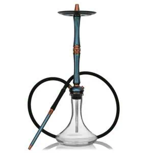 Cachimba CWP Razor 2 Ocean Copper rusa de 62 cm en acero inoxidable y aluminio anodizado con corona de cobre grabada, conector imantado, boquilla de acero inox y rejilla protectora del plato en The Good Shisha