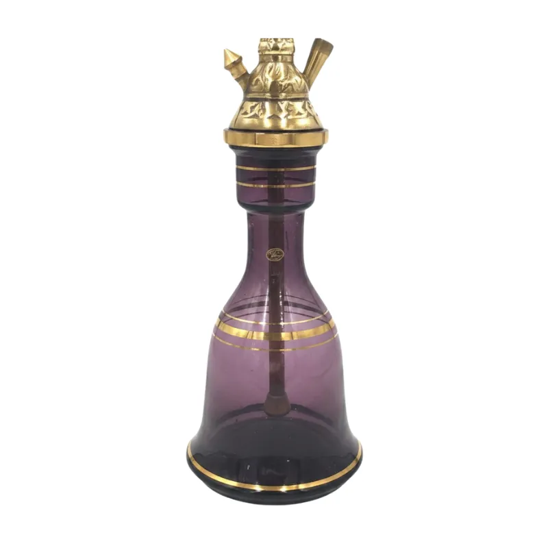 Cachimba El Nefes Pasha turca tradicional fabricada en latón sólido con tubo de inmersión en cobre soldado a la cámara y detalles únicos artesanales en el mástil en The Good Shisha