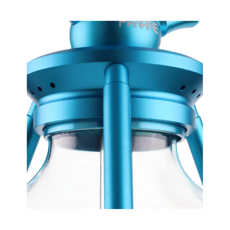 Cachimba MS Another World Mashisha testimonio de ingeniería y diseño excepcionales de aproximadamente 36 cm de altura óptima para portabilidad sin sacrificar rendimiento, fabricada en aluminio y acero de primera calidad con sistema de encaje a rosca anti-fugas, manguera, boquilla, cazoleta y gestor de calor Kaloud incluidos en The Good Shisha