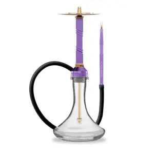 Cachimba Illicit Hookah XI rusa de lujo de 55 cm fabricada en acero AISI 304 con recubrimiento PVD y cámara y embellecedor en aluminio anodizado de grado quirúrgico, difusor regulable, peso de 3 kg, mástil, plato, boquilla, manguera, base y juntas incluidas en The Good Shisha