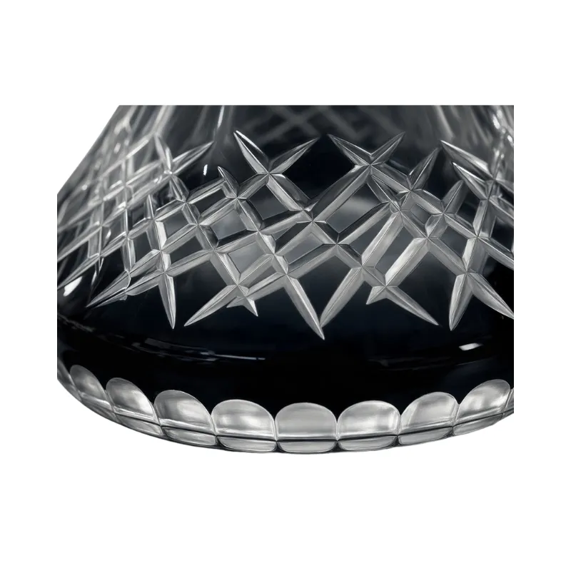 Base Mini Cut Black de 22 cm con acabado negro tallado