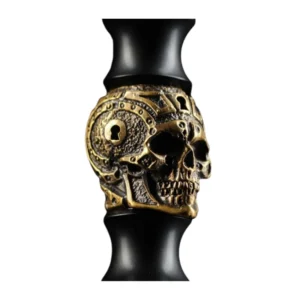 Cachimba Maklaud Skull Dzen rusa obra maestra de la prestigiosa marca Maklaud Shisha fabricada a mano en acero inoxidable y aluminio de primera calidad con diseño extravagante y exclusivo, incluye mástil Maklaud y base rusa transparente en The Good Shisha