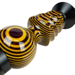 Cachimba Regal Pawn Mini Cavalier Bumblebee en versión compacta