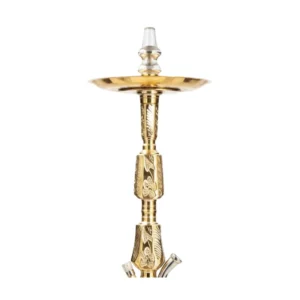 Cachimba Khalil Mamoon Double Kamandja egipcia tradicional de 77 cm con columna de latón grueso grabado a mano, motivos de violín, base de cristal con filetes dorados y acabado artesanal en The Good Shisha