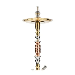 Cachimba Khalil Mamoon Halzone Trimetal egipcia tradicional de 80 cm con mástil de latón, cobre y acero grabado a mano, tubo de inmersión de cobre y base de cristal con filetes dorados en The Good Shisha